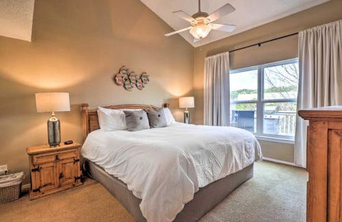 Lakefront Home with Point Venture Golf Access! - Foto 14