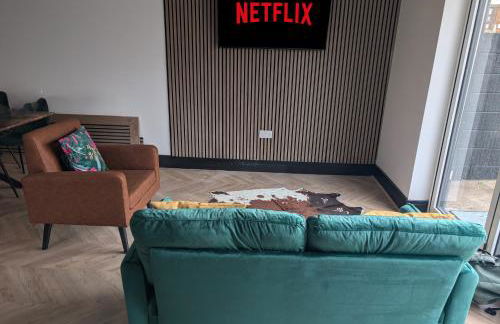 Swansea 5-Bed Family Home with Ensuite - Foto 1