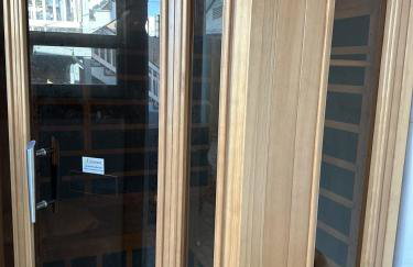 Ocean View 2BR w Hot Tub, Sauna & Wraparound Deck - Steps to Beach - Photo 22