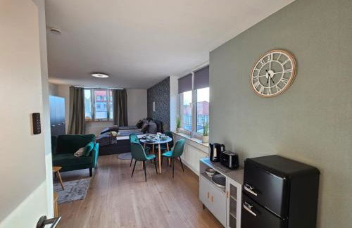 Fewo Friends, 2 Apartments, Businesswohnung, Monteurzimmer mit Gemeinschaftsküche - Foto 27