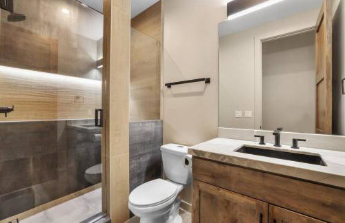 Song of the Sierras - 4 Bed, 4 Bath Luxury Tahoe Home - Foto 34