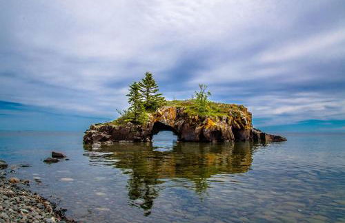 Lake Superior Retreat Private Wooded Haven with Panoramic Views - Foto 36