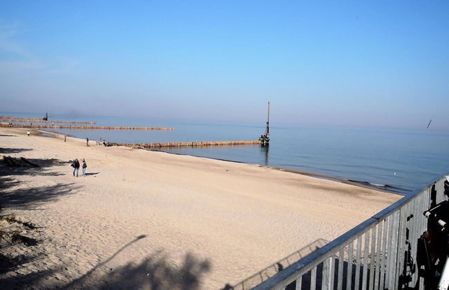 Bungalow in Wrzosowo Near Baltic Sea Beach - Photo 20