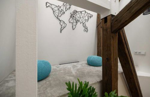 Modern Apartment with Air Conditioning and Terrace near Old Town in Cracow by Noclegi Renters - Foto 27