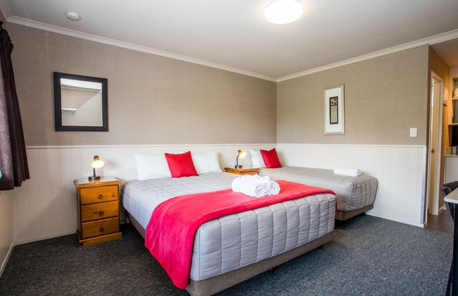 Te Anau Top 10 Holiday Park - Photo 21