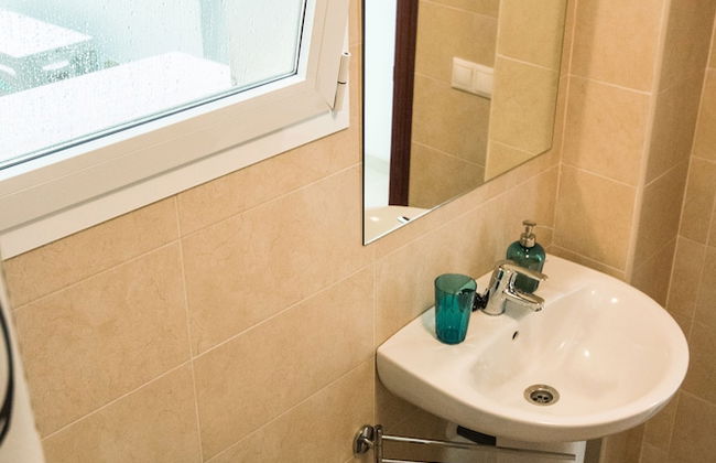 Holidays2Malaga Juan de Mena Apartments - Photo 61