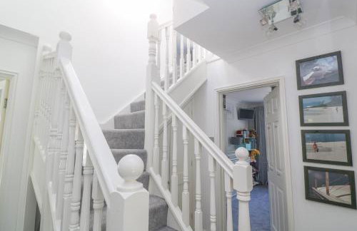 Cornerstone - Photo 24