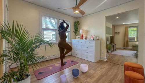 Zen Den With King Bed and Very Close to Airport - Foto 3