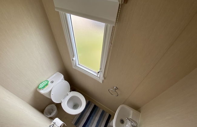 3 Bed 8 Berth Caravan in California Cliffs - D53 - Foto 18