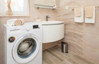 Pinia Apartment Split - Photo 13