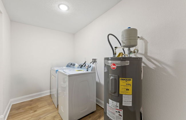 Sunny Palmetto Oasis: 4br Home With Private Pool 4 Bedroom Home by RedAwning - Foto 50