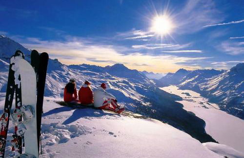 City light views getaway close to top ski resorts - Foto 28