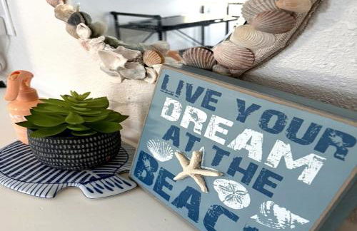 White Magnolia - Bakery Treats, Walk to Beach, Strand, Cruise, Pleasure Pier - Foto 36