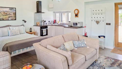 The Studio At Westfield - Photo 5