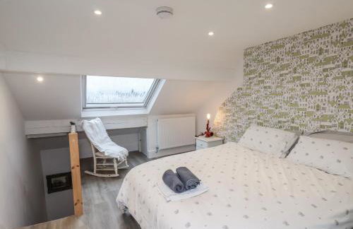 1 Castle Terrace - Photo 24