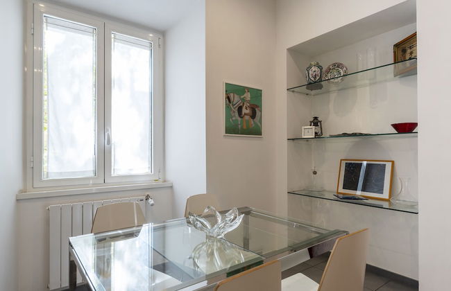 Porta Pia & Villa Torlonia Apartment with Balcony - Foto 10