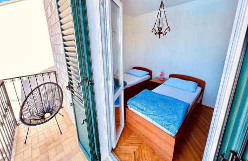 Spacious Stone Villa with Sea Views - Foto 26