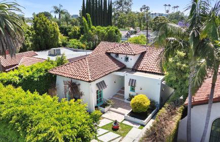 Luxury 4BR Villa with Private Pool in Los Angeles Crescent Heights - Foto 34