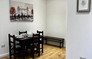 No1 Lux Apartment Nuneaton with Gated, Private Parking - Foto 15