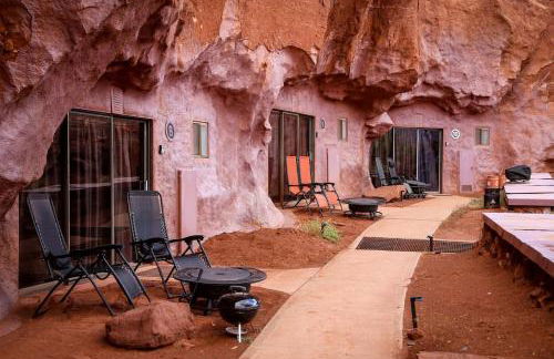 Charming Cave near Incredible Outdoor Activities for an Amazing Adventure in Moab, Utah - Foto 3