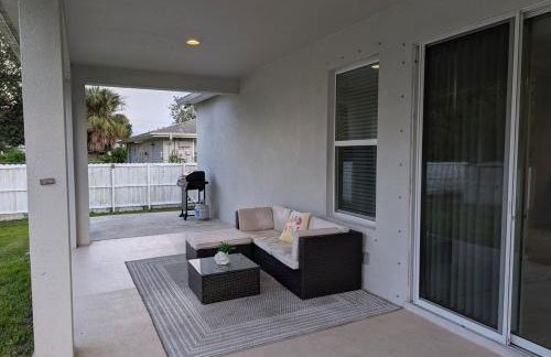 Modern Home in Palm Bay - Foto 18