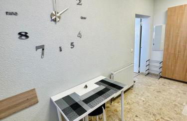 Neuwertiges Apartment mit schnellem WLAN, Glasfaser, Kostenlose Privatparkplatz auch für Transporter geeignet R2 - Foto 6