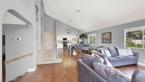 Luxe 4BR Vegas Retreat Pool, Games and BBQ - Foto 4