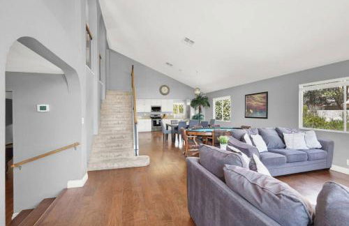 Luxe 4BR Vegas Retreat Pool, Games and BBQ - Foto 4