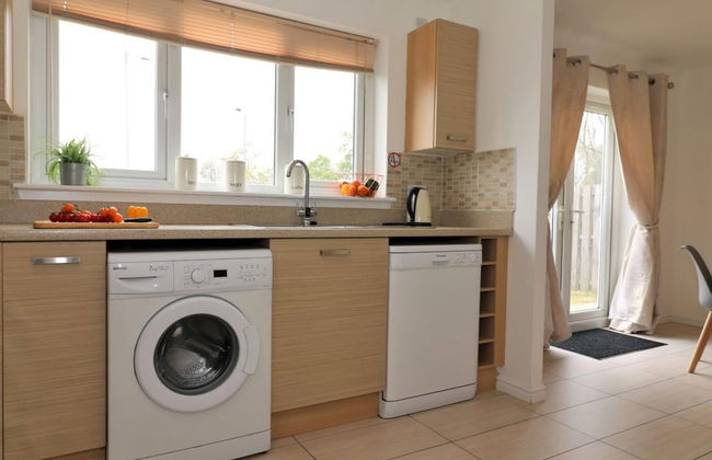 Wilkie House Holytown - Photo 27