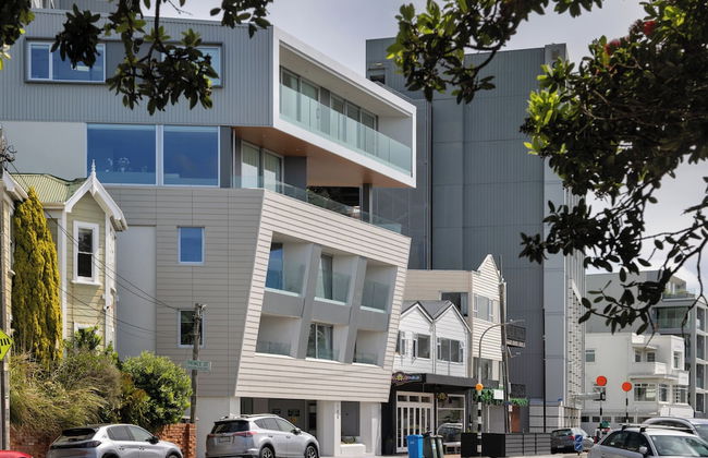 U Suites on Oriental Parade - Photo 29