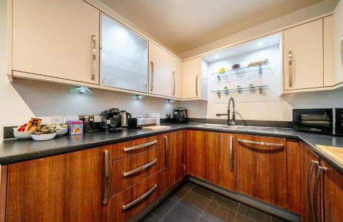 Weston's Penthouse sleep 11, 8 Beds Free Parking - Foto 43