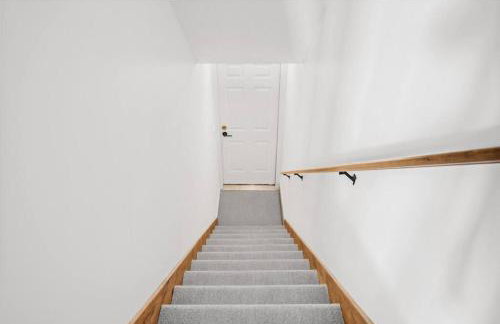 Japandi, 3BD Townhome Near Downtown, Beach and Wineries - Foto 45