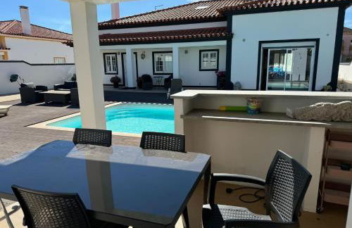 Spacious Quiet Charming Villa With Private Pool and Close to Lisbon - Foto 6