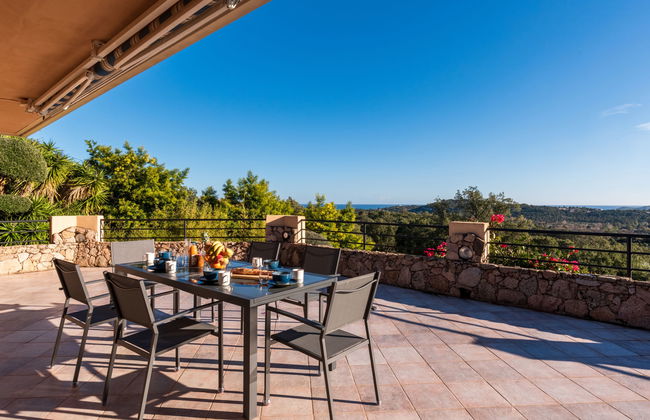 7 bedroom House in Zonza with private pool and garden - Photo 8