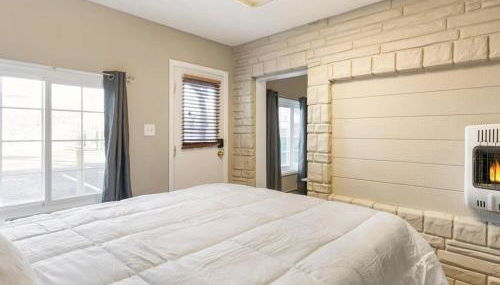 Charming Retro Property 22 - Photo 5