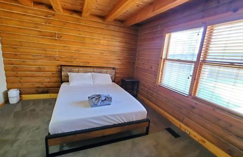 Gorgeous Cabin by Lake with Waterview and walking access - Foto 6