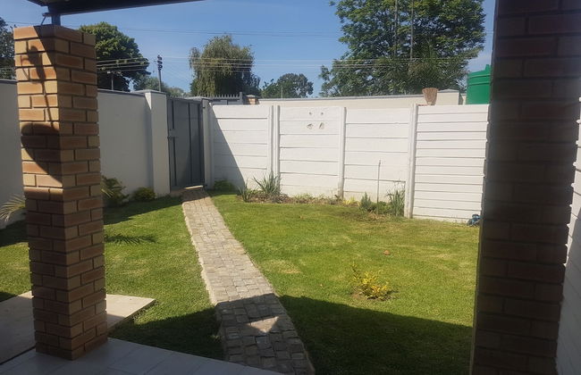 Harris Apartments - Photo 18