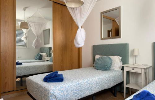 Delfines 61 - Photo 11