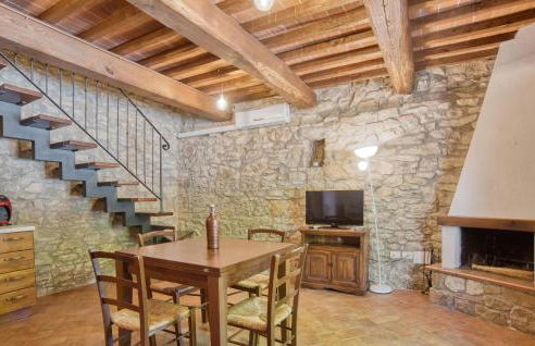 8 Bedroom Awesome Home In Arezzo - Foto 20