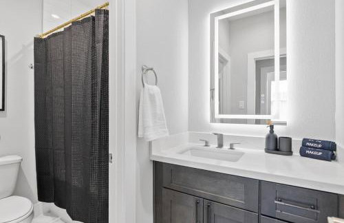 Smart 3BR Home Luxe Decor Bluetooth Audio - Foto 3