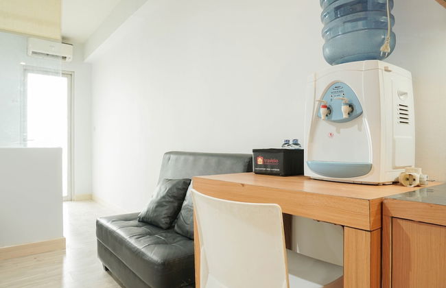Cozy and Simply Studio Titanium Square Apartment - Photo 5