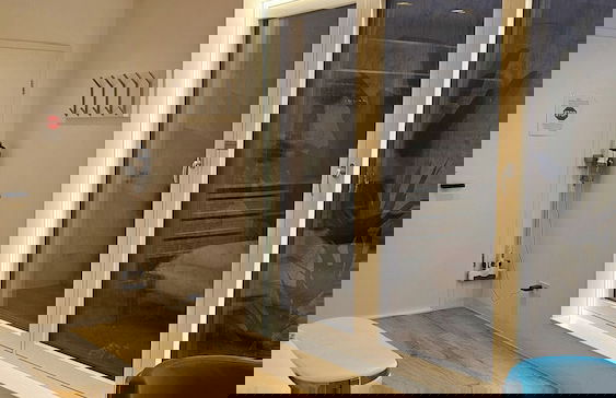 UG Neubau City Wohnung (optional Pool+Gym+2tes Bad extra buchbar) - Foto 24