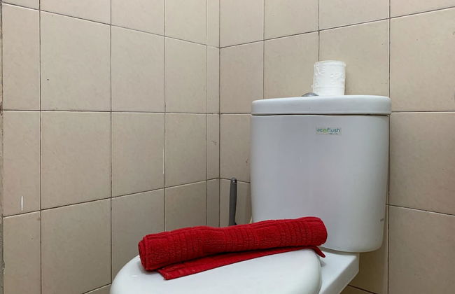 Warm And Cozy 2Br At Tifolia Apartment - Foto 17