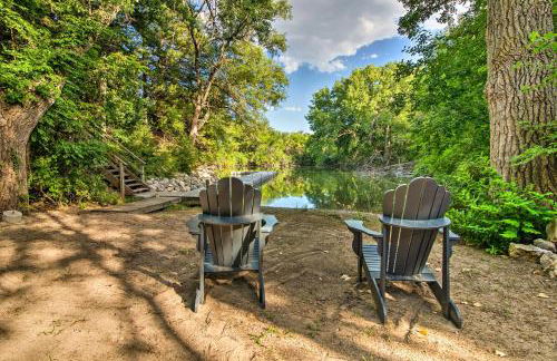 Plum Creek Retreat with Beach near Johnson Lake - Foto 29