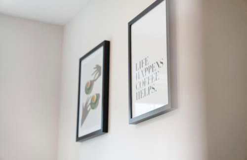 NEW! Stylish 2-Bed Home by Stay With Us, Ideal for Families, Sleeps 4! - Foto 34