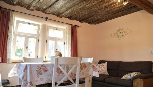 Historisches Fachwerk-Ferienhaus mit Weinkeller und Garten, gute Lage - Foto 4