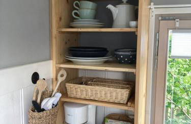 Bei uns im Allgäu - Gästewagen Hoimelig mit Solardusche - Foto 12