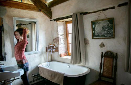 La petite Maison du Bonheur & Jacuzzi - Photo 23