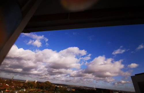 Riverview, Stylish Non Smoking Loft Ensuite 4 Rent - Photo 3