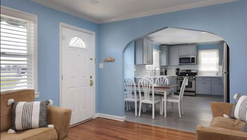 Island Time- beautifully renovated bay view home - Foto 2